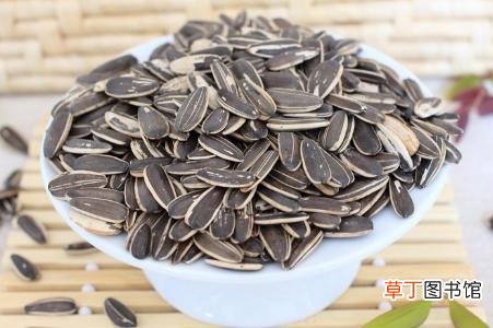 哪类人不能嗑瓜子嗑太多瓜子有哪些危害