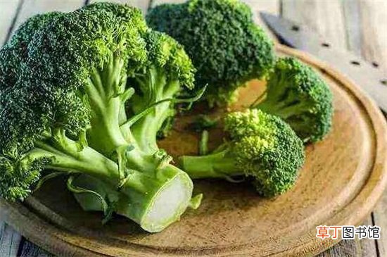 西兰花怎么焯水?西兰花焯水用冷水还是热水