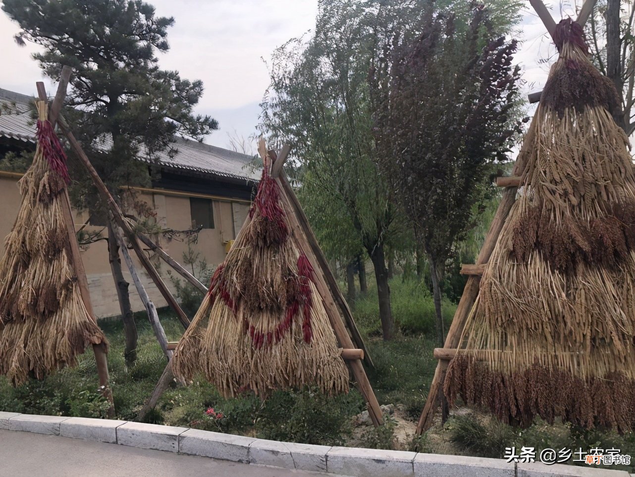 腊月二十九小除夕民俗称二十九贴倒酉有什么寓意？