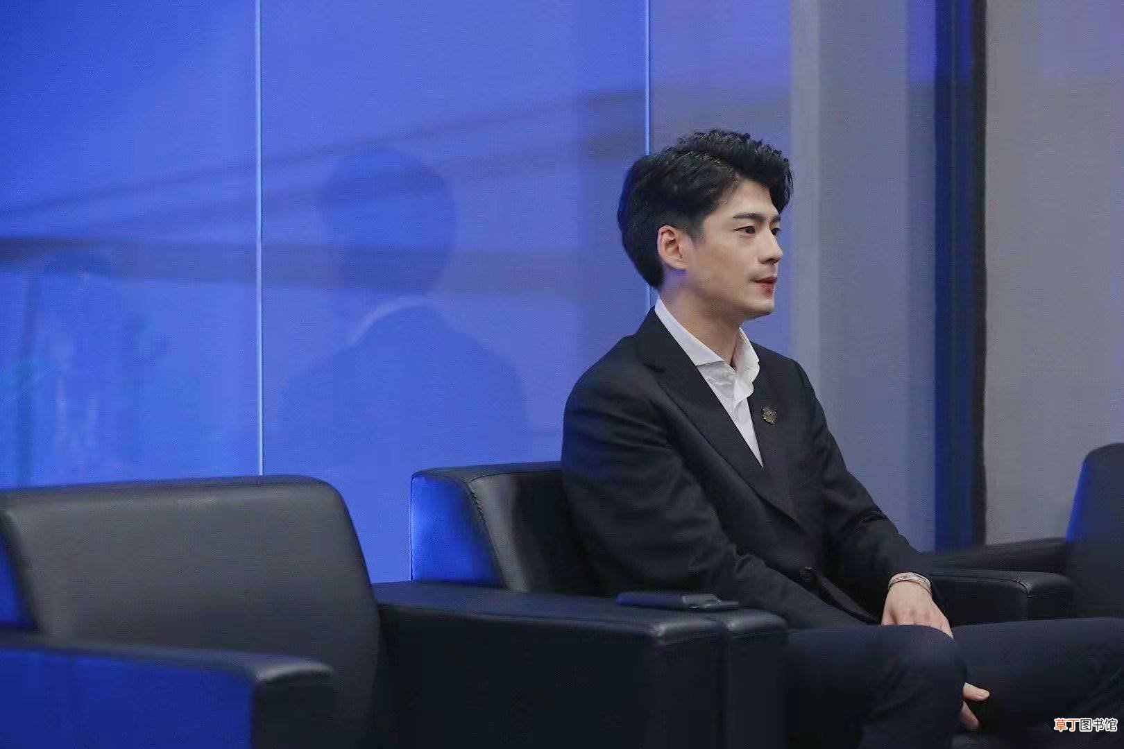 何泓姗恋上电竞教练本人回应本人回应祝我早日成为国服鲁班