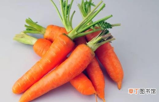 长时间面对电脑辐射严重 多吃以下食物防辐射