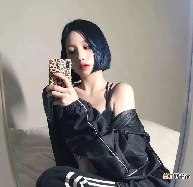 盘点那些不用漂的高级发色 深桃木色是什么颜色