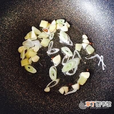 家常土豆炖豆角的做法 土豆炖豆角怎么做最好吃
