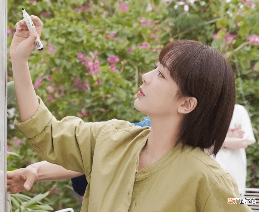 杨紫女心理师杀青你们有见过凌晨四点的杀青宴吗？