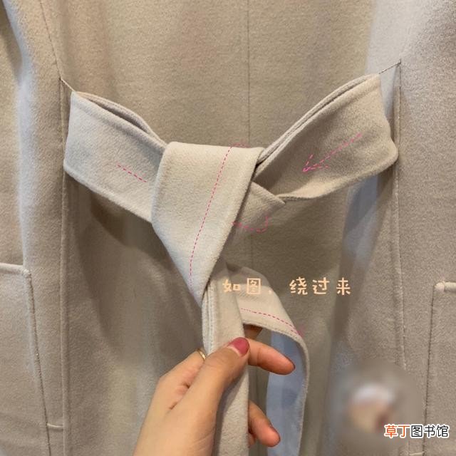 好看简单的大衣蝴蝶结打结方式 大衣蝴蝶结的打法图解