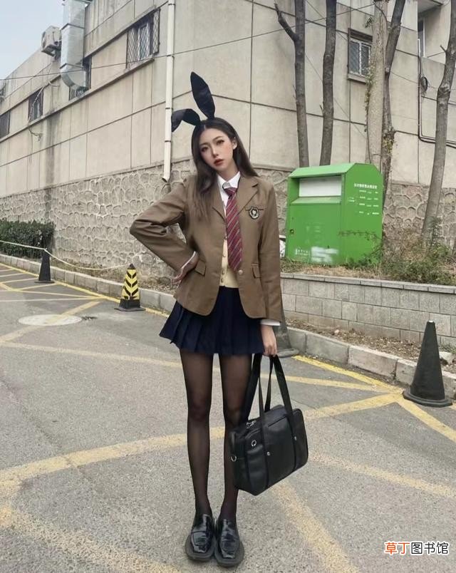 短裙搭配指南大全 如何搭配短裙好看靓丽