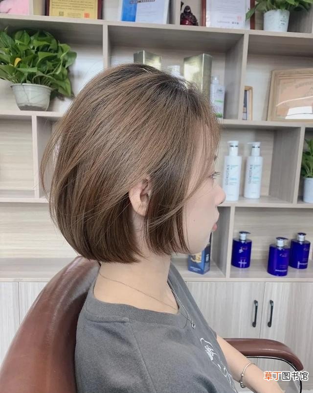 15款最火短发送给大家 短卷发发型图片