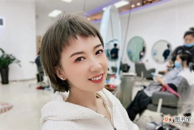 15款最火短发送给大家 短卷发发型图片
