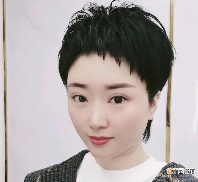 15款最火短发送给大家 短卷发发型图片