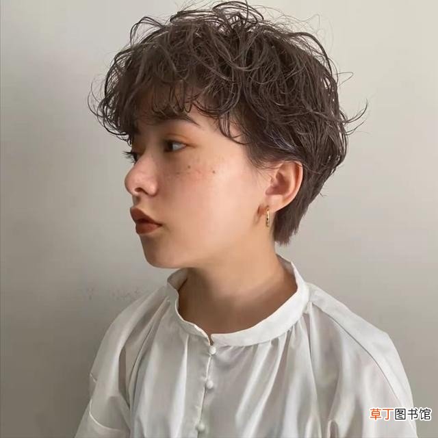 甜酷的短卷发有多美 短卷发图片分享