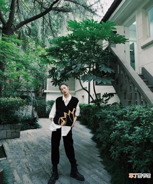 今年流行运动裤+靴子 运动裤配什么鞋