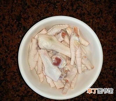 柠檬泡椒凤爪的做法 怎样做柠檬泡椒凤爪