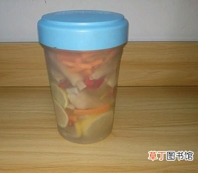 柠檬泡椒凤爪的做法 怎样做柠檬泡椒凤爪