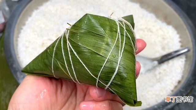粽子应该怎么包才好 最简便的包粽子手法步骤