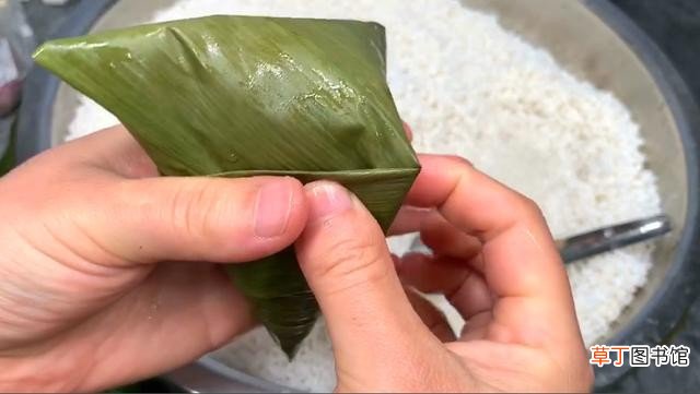 粽子应该怎么包才好 最简便的包粽子手法步骤
