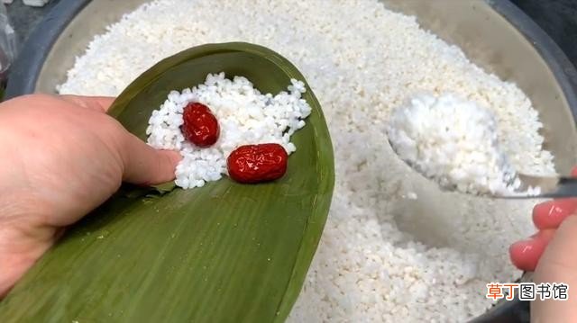 粽子应该怎么包才好 最简便的包粽子手法步骤
