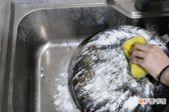 怎么清理不锈钢锅油垢