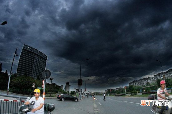 台风怎样引起的