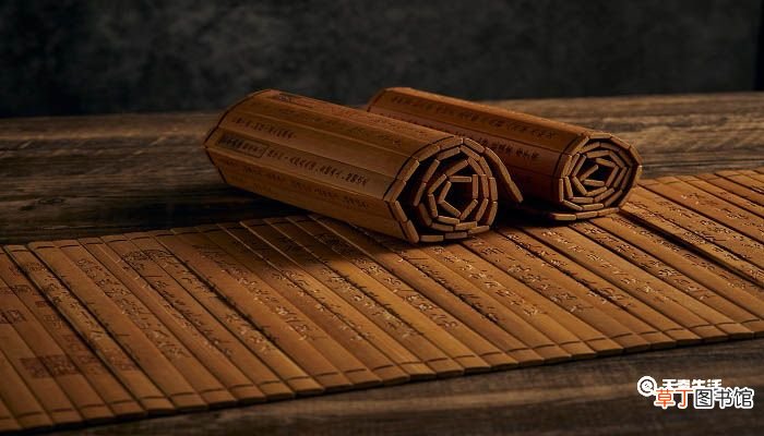 文可提笔安天下武可上马定乾坤 意思 文能提笔安天下武能上马定乾坤什么意思