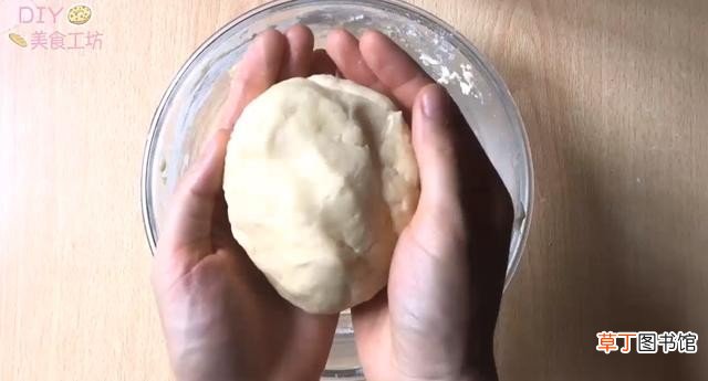 超级详细教你做月饼外皮 做月饼皮的步骤操作