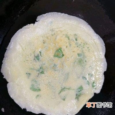 最对胃口的人气家常菜鸡蛋煎饼 摊鸡蛋饼的做法步骤