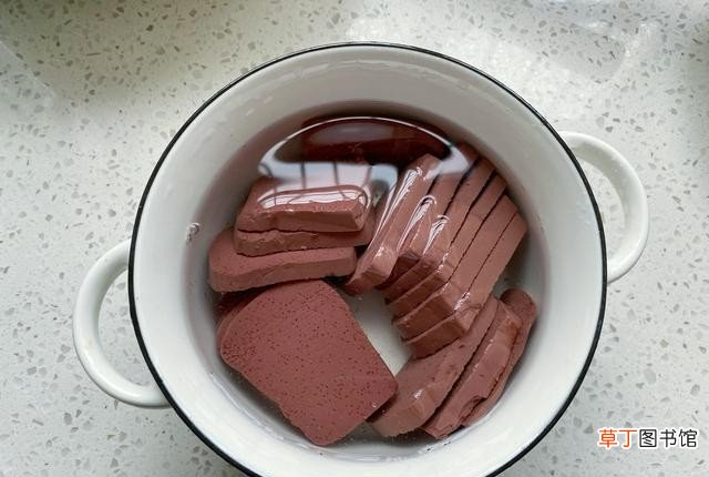 清炖羊肉汤的家常做法 清炖羊肉汤怎么做好喝没膻味