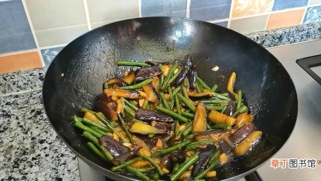 清炖羊肉汤的家常做法 清炖羊肉汤怎么做好喝没膻味