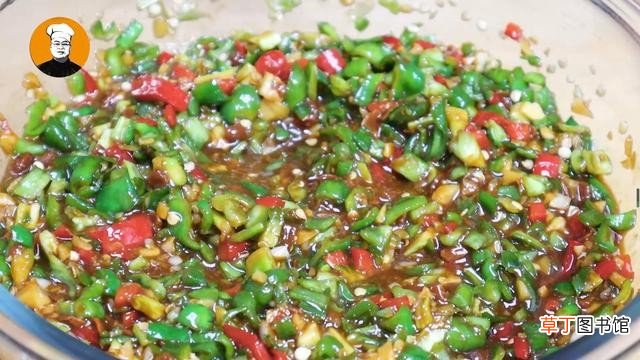 做鲜椒酱的简单3步 新鲜辣椒酱的制作方法及配料