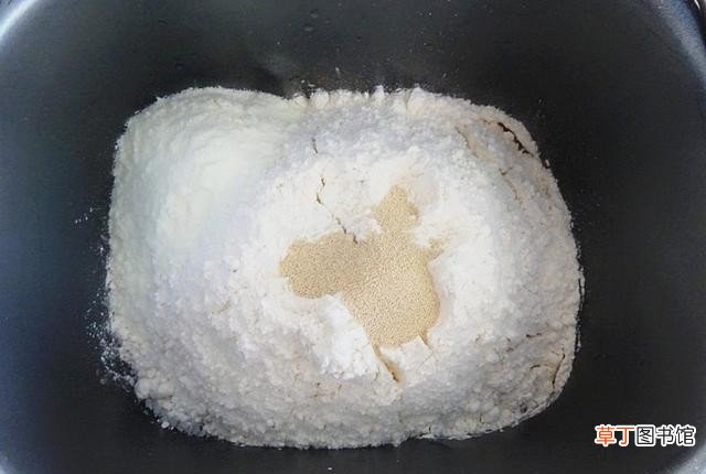 面包怎么做久放不硬 自制面包配方及制作方法