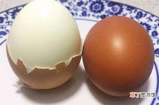 鸡蛋粘壳是新鲜还是不新鲜