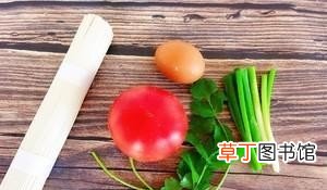 西红柿鸡蛋热汤面菜谱(养胃的西红柿鸡蛋热汤面做法）