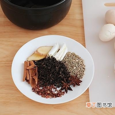 美味烹饪指南之咸蛋黄流心月饼教程 流心月饼的做法及配方