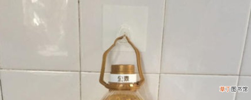 挂钩怎么挂在瓷砖墙上