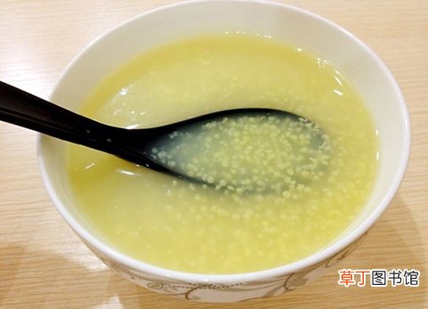 春季养生喝点粥 小米熬粥功效堪比人参