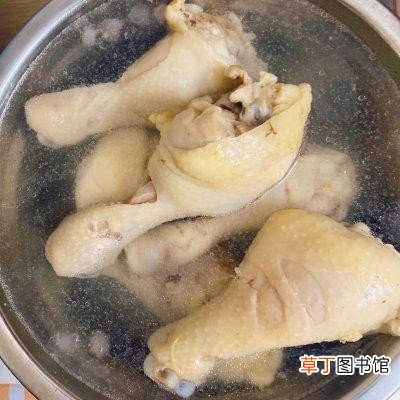 手撕鸡的制作方法(健康卫生的手撕鸡做法步骤）