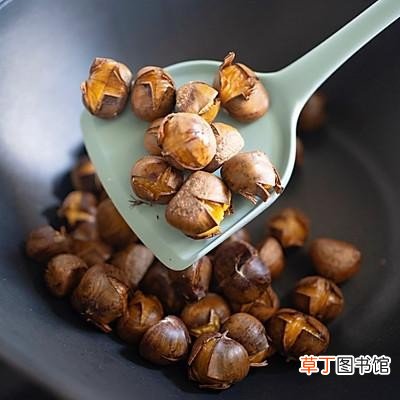 适合在家吃的糖炒栗子做法 炒板栗的方法与步骤