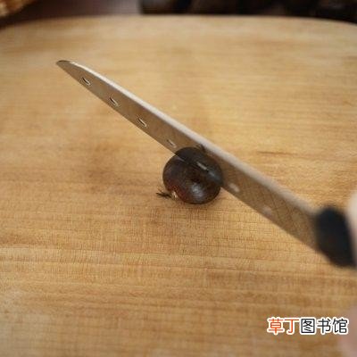 适合在家吃的糖炒栗子做法 炒板栗的方法与步骤