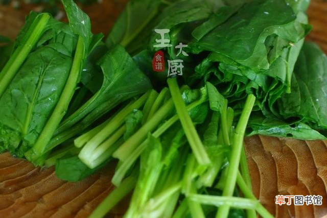 菠菜炒豆腐的制作方法 菠菜豆腐的做法步骤分享