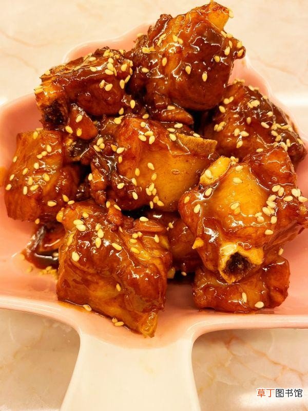 简单下饭的糖醋排骨做法步骤 简单家庭版糖醋排骨制作方法
