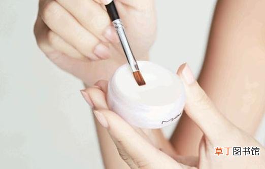 过期化妆品的另类妙招