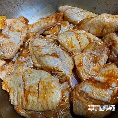 最详细的烤鸡翅中的做法步骤 烤鸡翅的做法教程