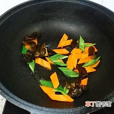 好吃的爆炸的家常炒鱿鱼做法 怎样炒鱿鱼才好吃