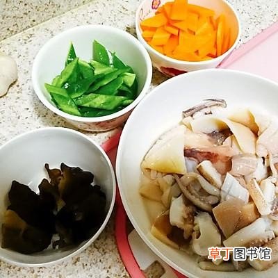 好吃的爆炸的家常炒鱿鱼做法 怎样炒鱿鱼才好吃