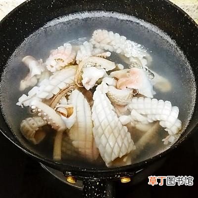 好吃的爆炸的家常炒鱿鱼做法 怎样炒鱿鱼才好吃