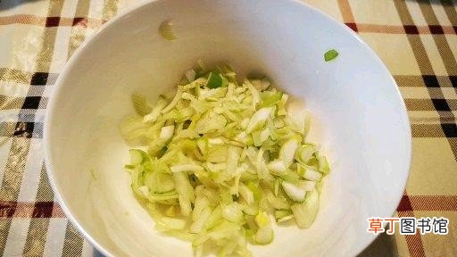 正宗炸酱面最全操作流程 正宗炸酱面的做法窍门大全