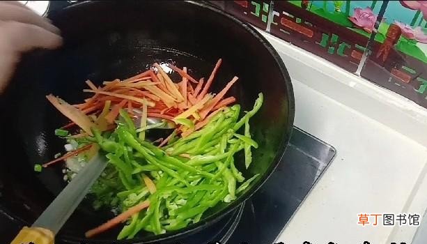清炒金针菇的家常做法 家常菜炒金针菇的简单步骤