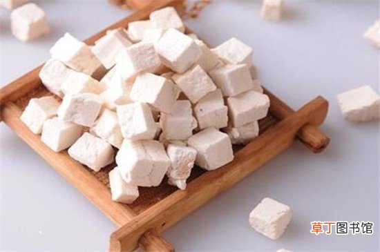 茯苓性温还是性寒