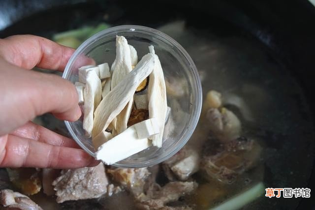 家庭版猪肚鸡汤做法简单巨好喝 猪肚炖什么养胃健脾