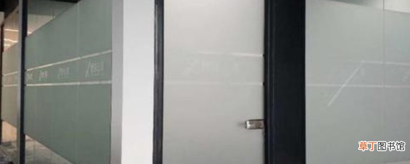隔热纸怎样粘在玻璃上