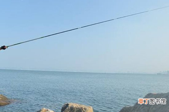 台钓竿适合河边钓鱼吗